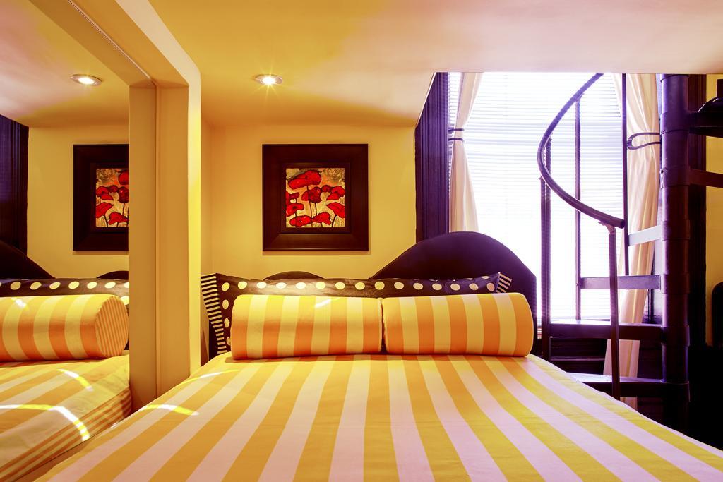 The International Cozy Inn New York Rum bild
