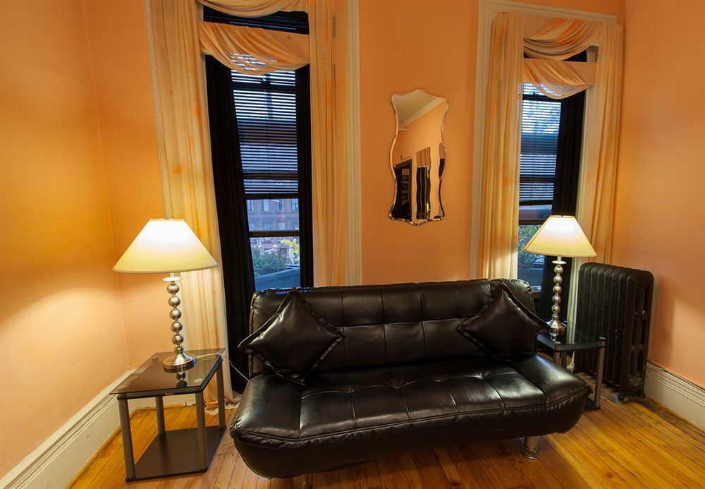 The International Cozy Inn New York Exteriör bild